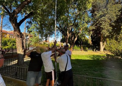 Montando la BIG SIGNAL Deltaflex con la que hicimos todos los contactos de HF durante el fin de semana. Estupendo rendimiento en unas condiciones que no eran las más favorables!!!