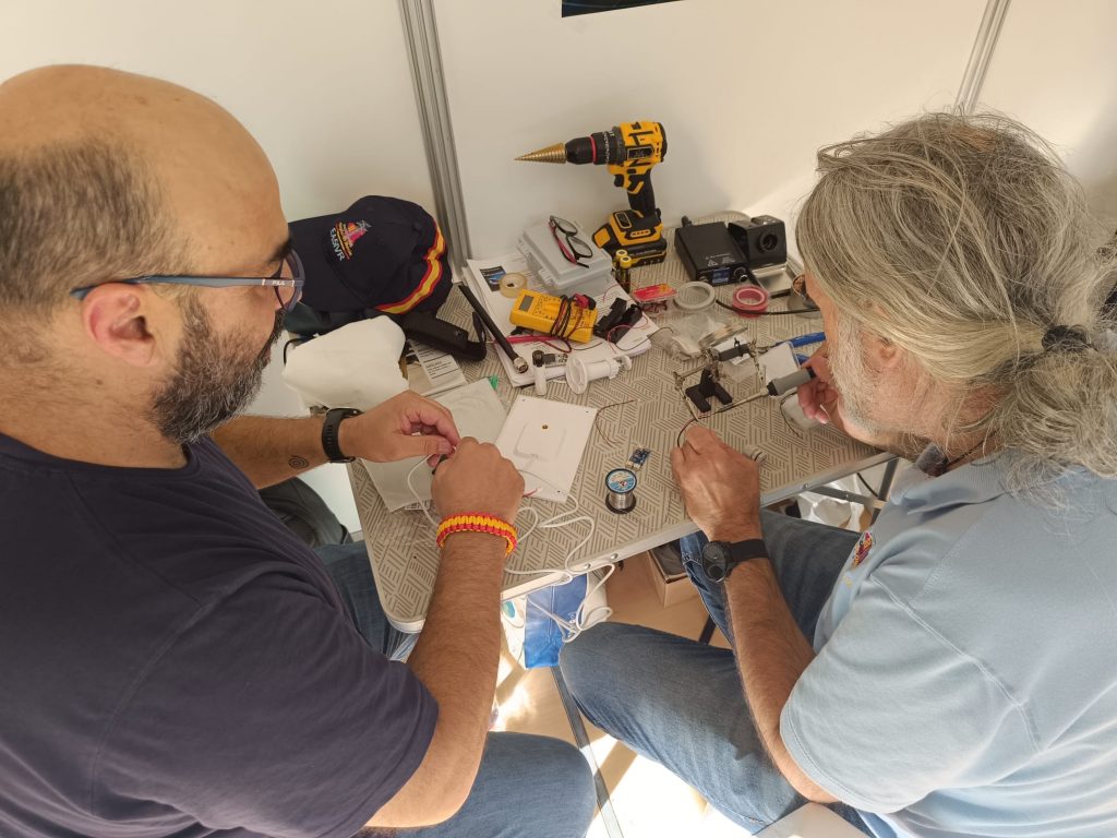 No podía faltar algo de electrónica en la Feria de la Tecnología